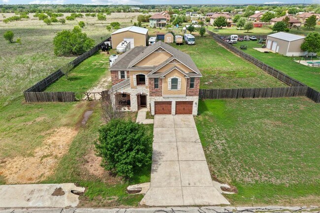 Building Photo - 132 Brittany Ln