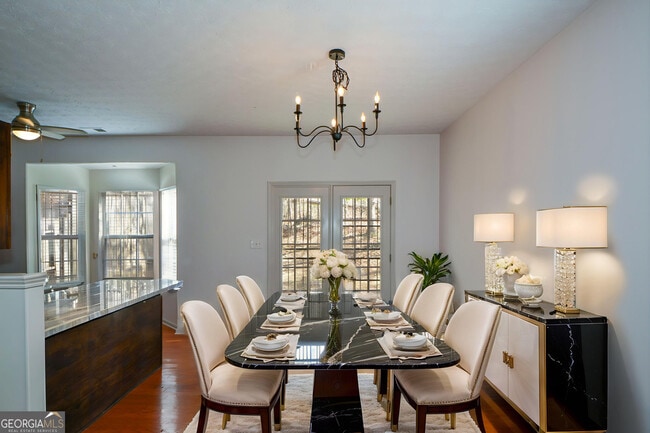 Building Photo - 5460 Hampton Ct