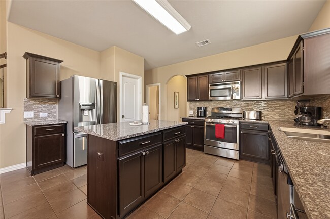 Building Photo - 4502 Mallory Creek Dr