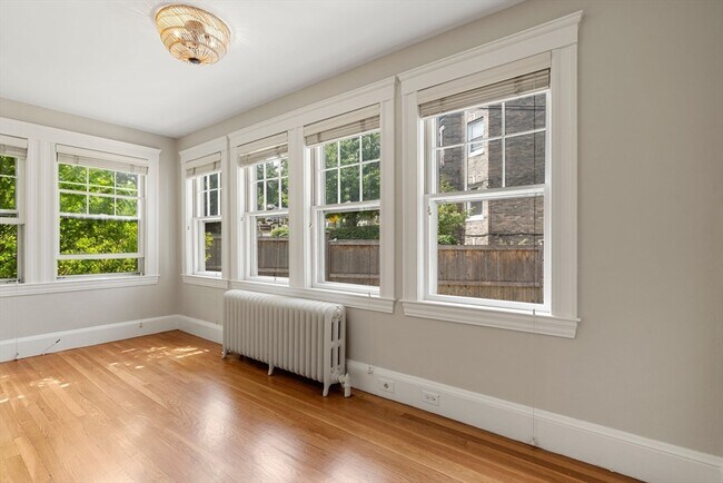 Building Photo - 29 Addington Rd