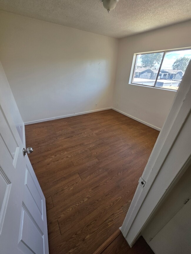 Building Photo - 3114 N Garey Ave