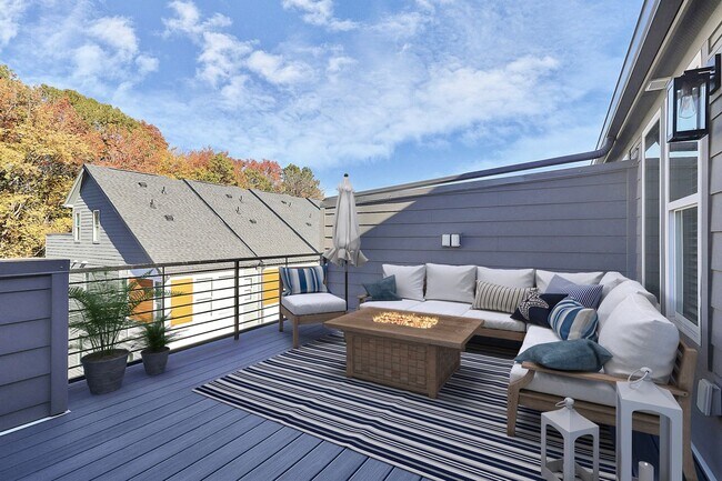 Building Photo - LoSo Terrace like new townhome available for rent!