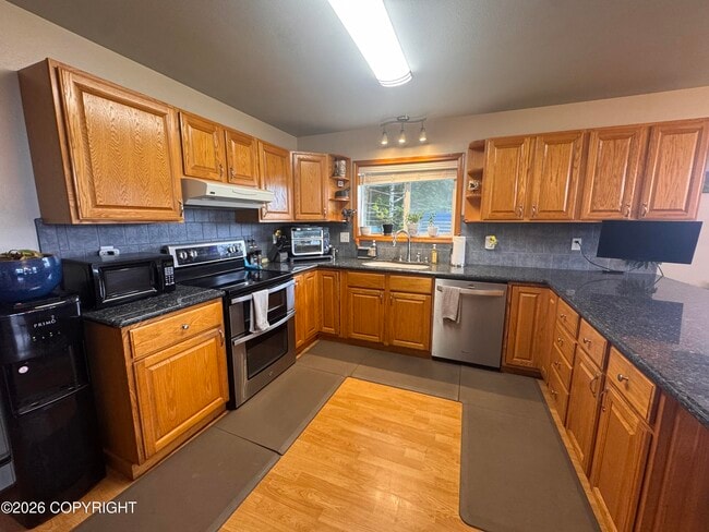 Building Photo - 390 Forest Park Dr