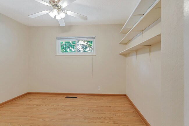 Building Photo - 2501 Linda Vista Avenue