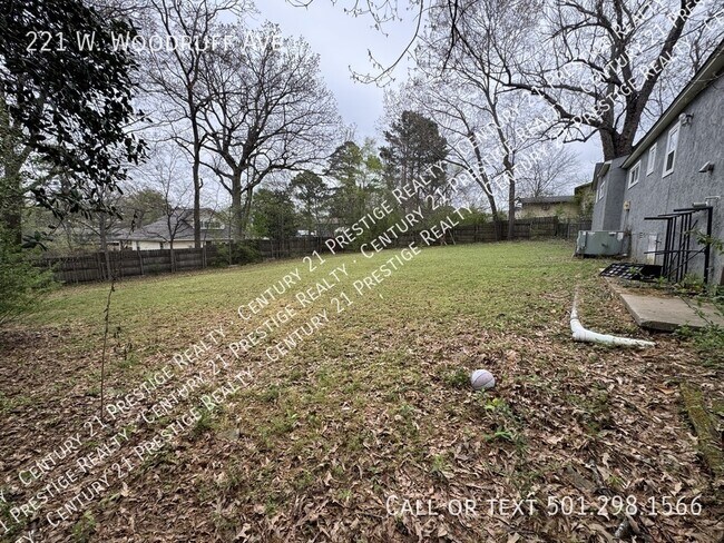 Building Photo - 221 W Woodruff Ave