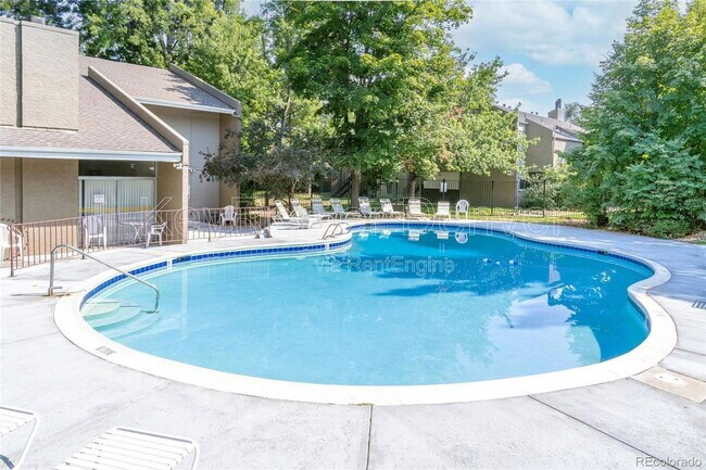 Building Photo - 5300 Cherry Creek S Dr