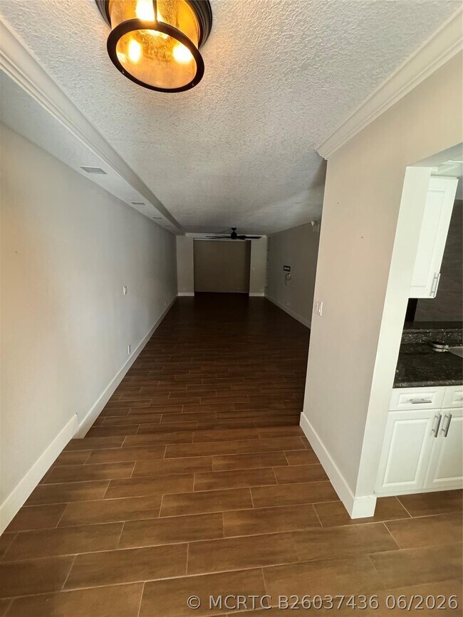 Building Photo - 7741 La Mirada Dr