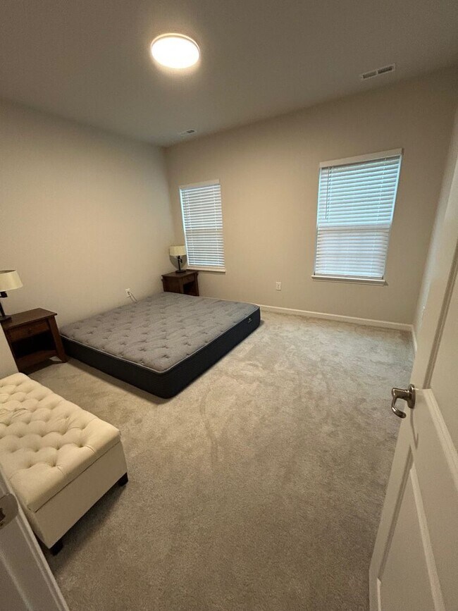 Building Photo - Lovely Colvard Farms Townhouse