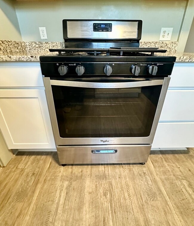 Building Photo - 24 W Tulane Rd