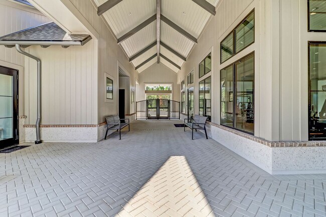 Building Photo - 75565 Blackbird Dr