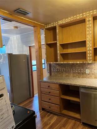 Building Photo - 2201 Virginia Dr