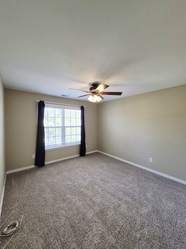 Building Photo - 1563 Providence Knoll Dr