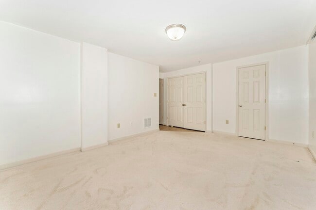Building Photo - 1119 Frontline Dr