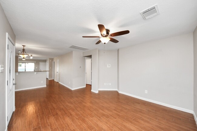 Building Photo - 20641 Patriot Park Ln