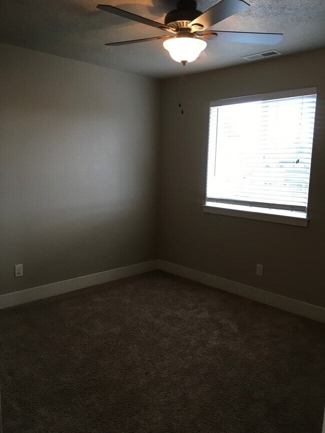 Building Photo - 21174 Capella Pl