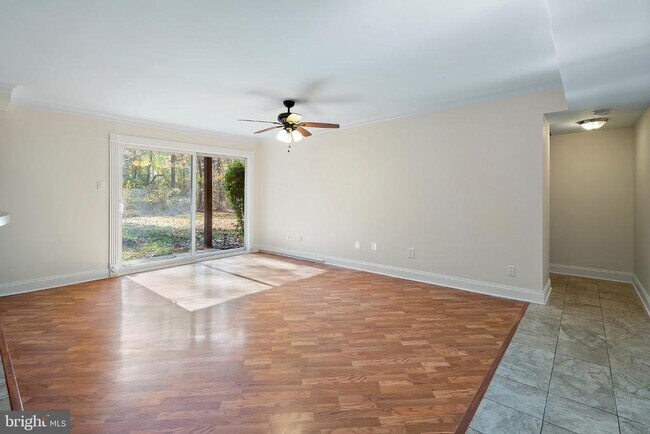 Building Photo - 107 Meadow Woods Ln