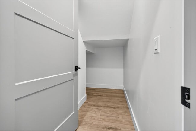 Building Photo - BRAND NEW TOWNHOME IN AMMON IDAHO 3 BED 2....