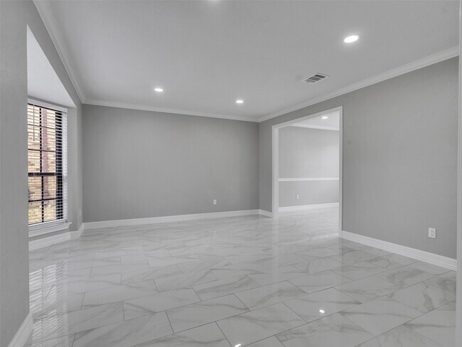 Building Photo - 1730 Pilgrim Journey Dr