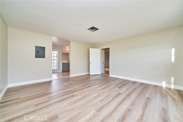 Building Photo - 44500 Los Caballos Rd