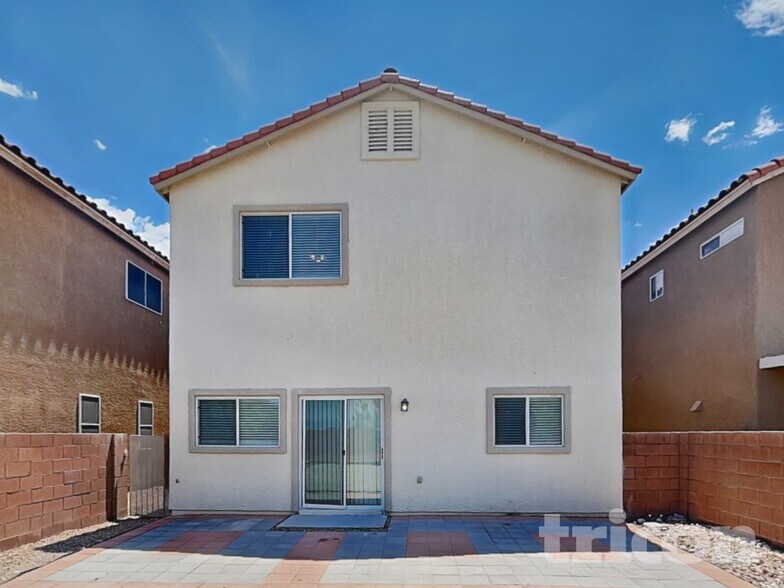 Building Photo - 4928 Blue Bay Ct