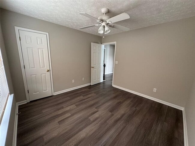 Building Photo - 228 Grover Turner Way