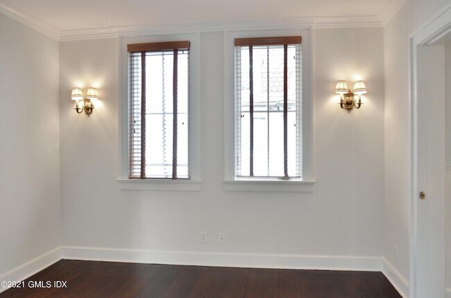 Building Photo - 282 Bruce Park Ave