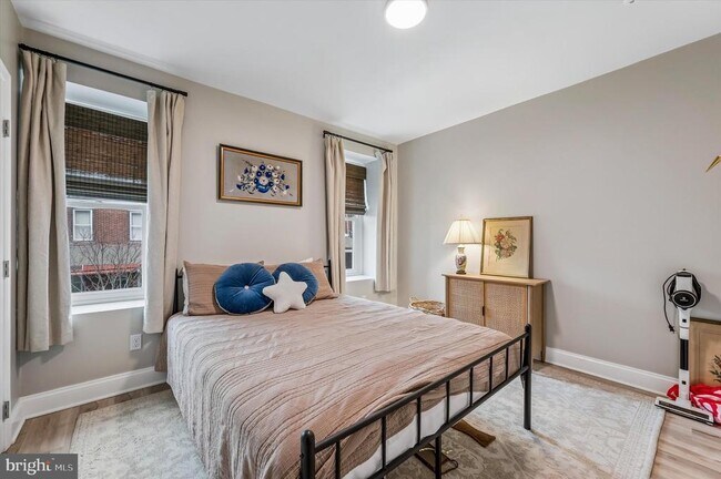 Building Photo - 137 Vassar St