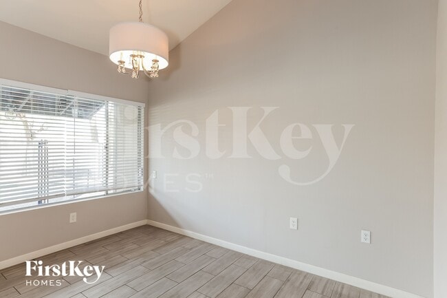 Building Photo - 4426 W Crocus Dr