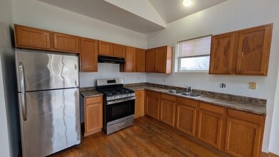 Building Photo - 1259 S Kolin Ave