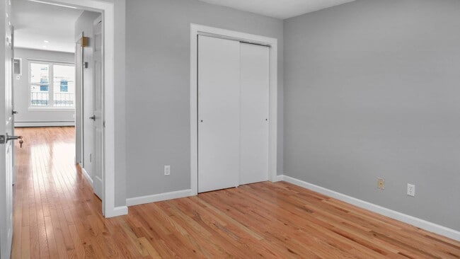 Building Photo - 122-23 161st Pl