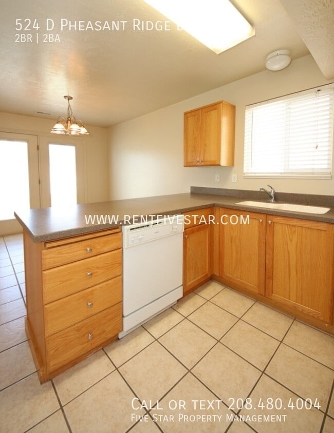 Building Photo - 524 D Pheasant Ridge Dr