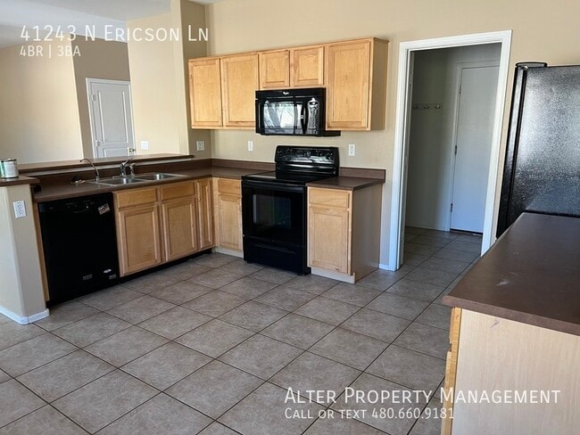 Building Photo - 41243 N Ericson Ln