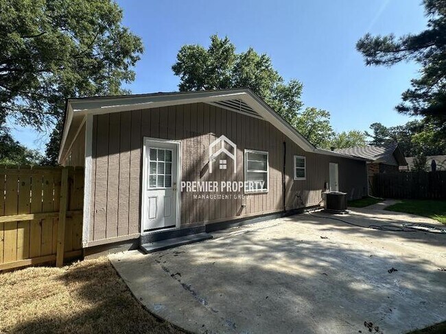 Building Photo - 6529 Mill Creek Rd