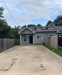 Building Photo - 9834 Pelsey St