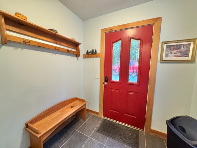 Building Photo - 5 Bracken Ln