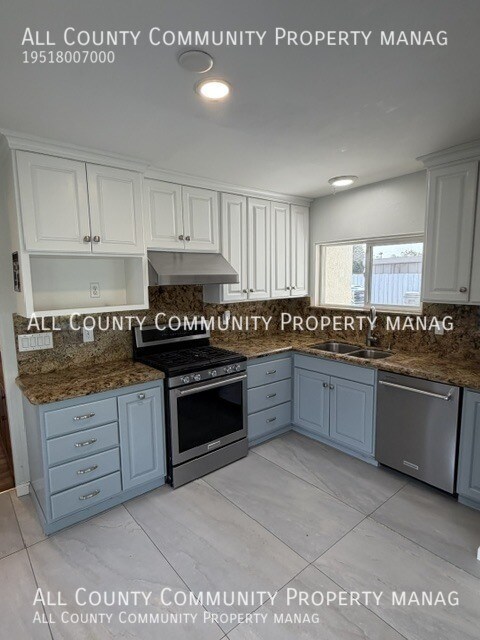Building Photo - 2956 Mission Village Dr
