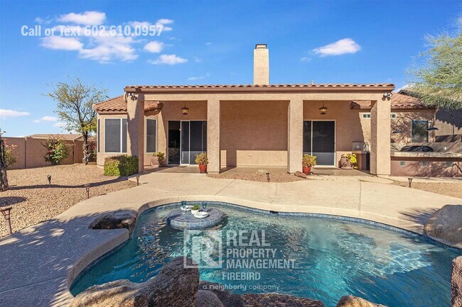 Building Photo - 4907 E Fernwood Ct