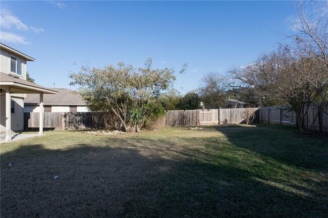 Building Photo - 1415 Fort LLoyd Pl
