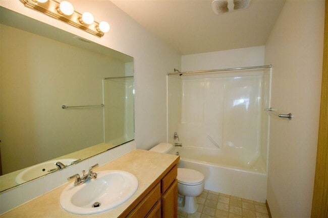 Building Photo - 9511 W Caelen Ave