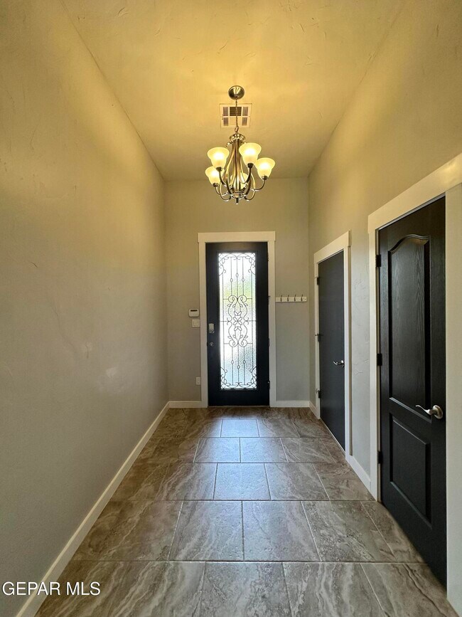 Building Photo - 13108 Round Ridge