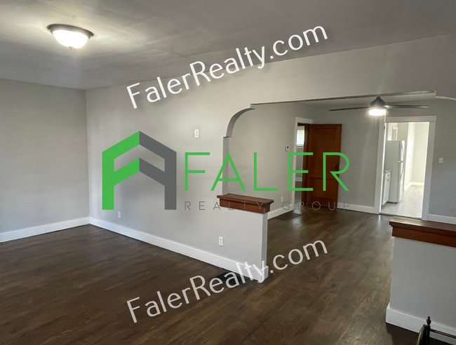 Building Photo - Spacious 2-bedroom Home w/ Detached Garage