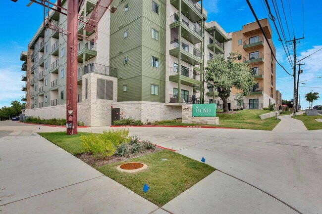 Building Photo - 4802 S Congress Ave