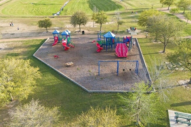 Building Photo - 21018 Claremore Ct
