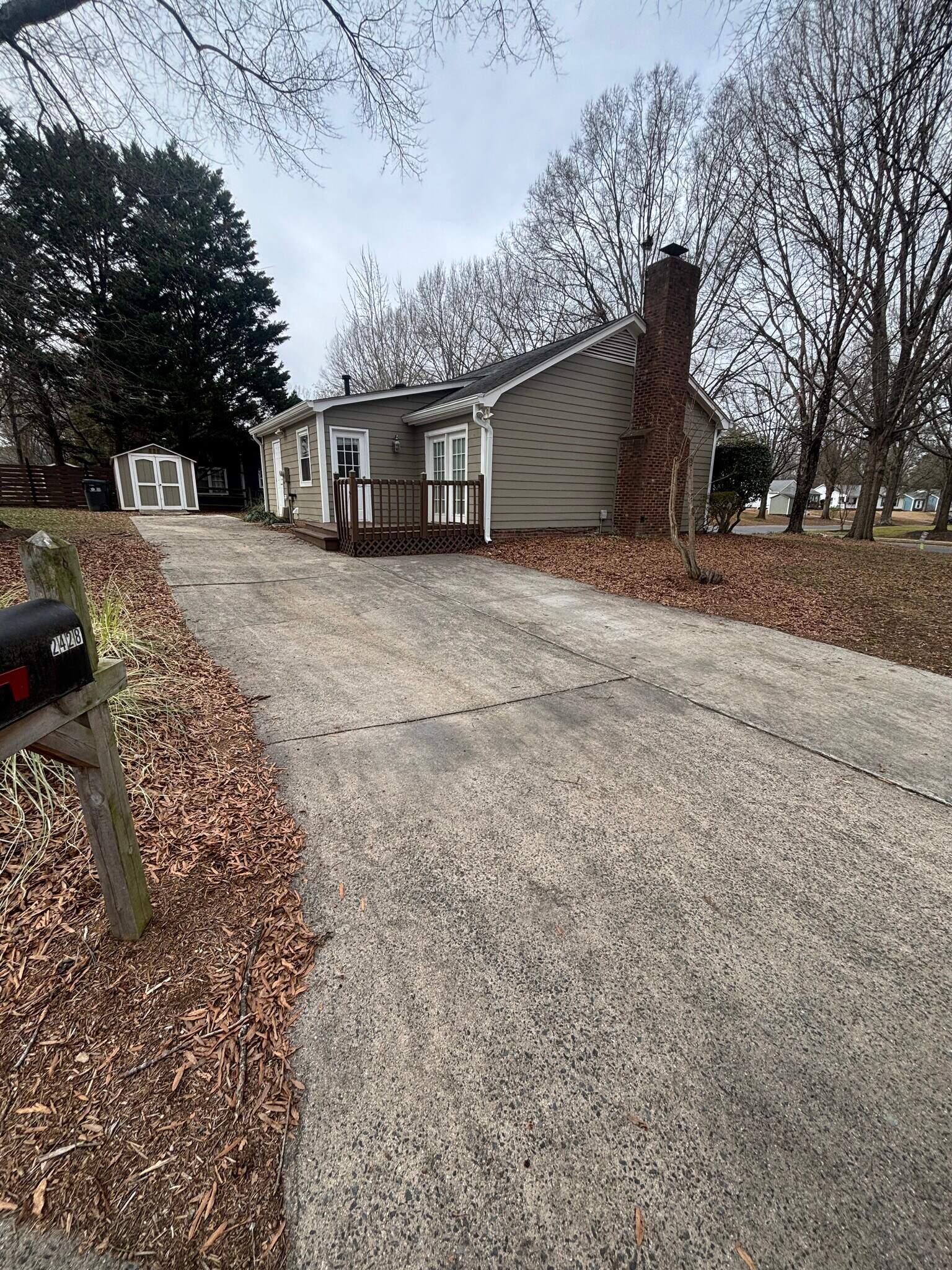 Building Photo - 2428 Birnen Dr