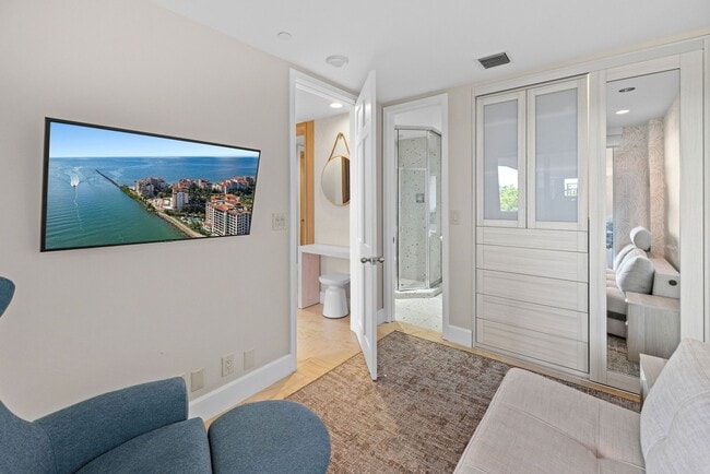 Building Photo - 5245 Fisher Island Dr
