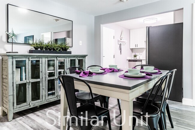 Building Photo - 25 Westgate Dr