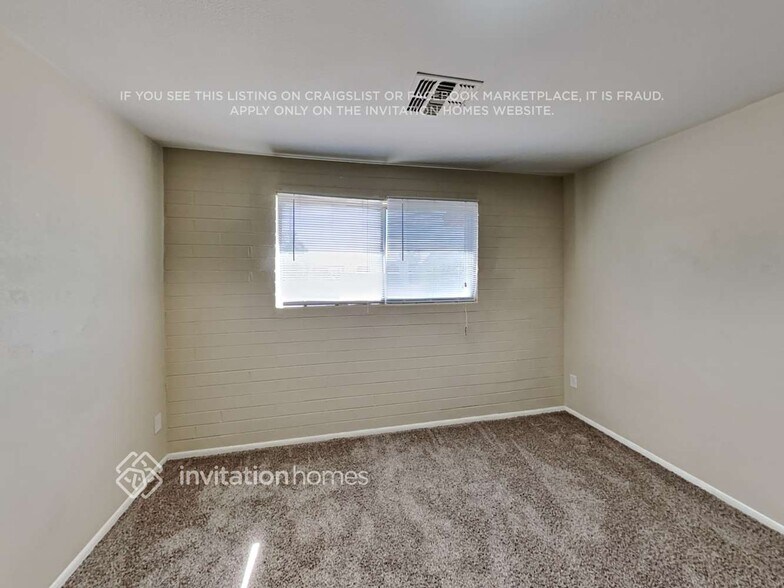 Building Photo - 1314 E Mercer Ln