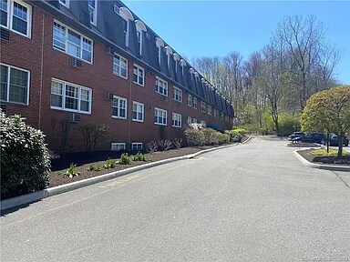 Building Photo - 34 A Padanaram Rd