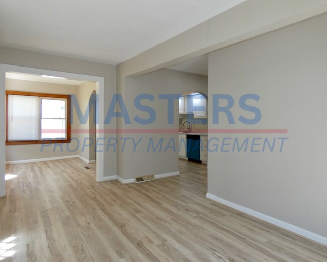 Building Photo - 1732 Newport Ave
