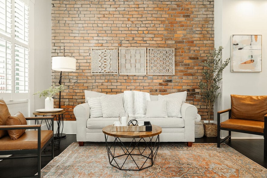 Building Photo - 1354 Broadway-SI ID1056136P